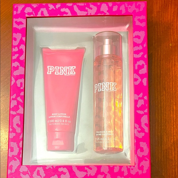 Vibtage Victoria's Secret Pink Lot!on and m!st